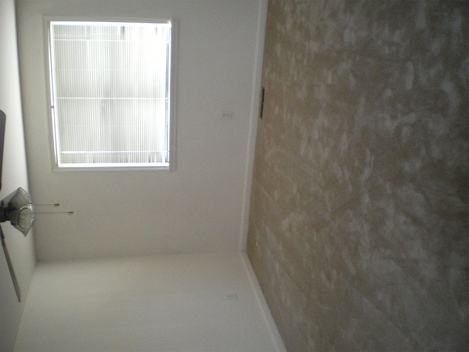 2nd image of 1026 Chesapeake Dr APT 4B