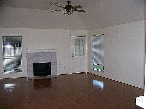 5th image of 11714 Sweet Willow Ct