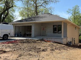 5028 Fontana St, Roeland Park, KS 66205