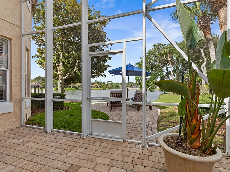 16 Marbella Ct — Photo 25
