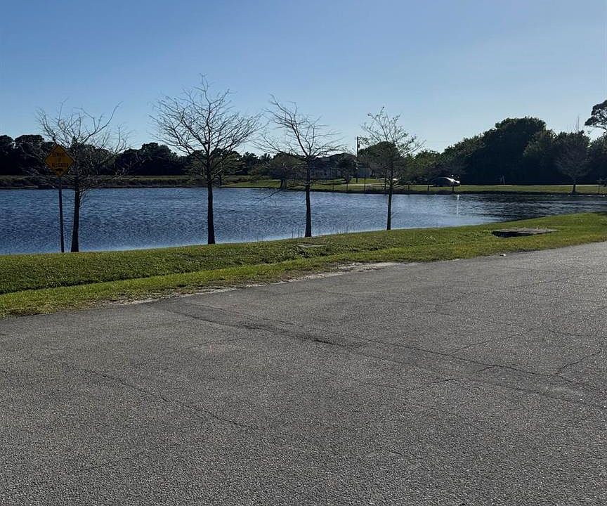1st image of 4658 SW Savona Blvd