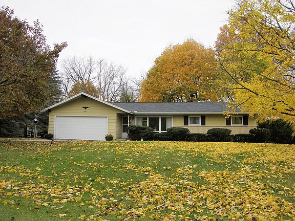 2nd image of 3101 Hilltop Dr