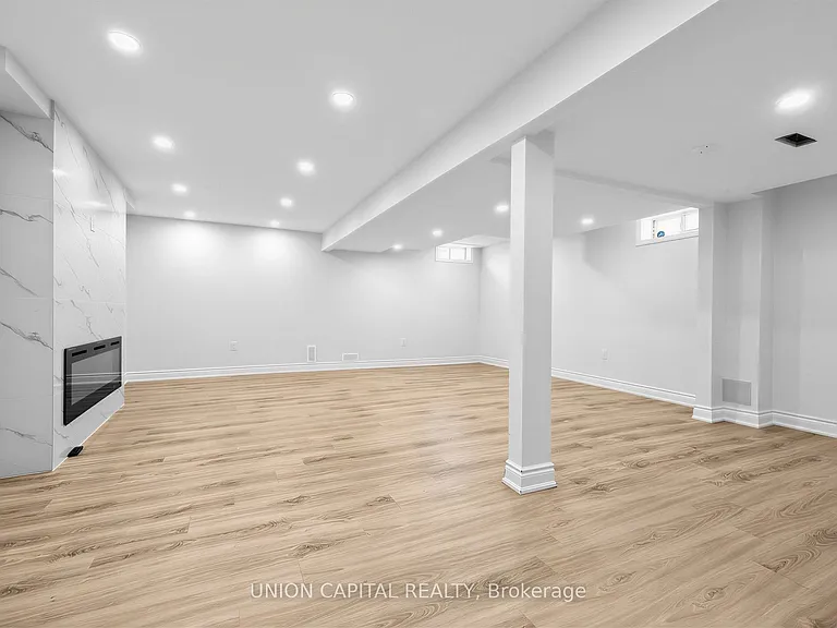 3186 Cabano Cres — Photo 25