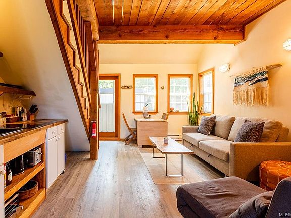 2nd image of 1002 Peninsula Rd #14