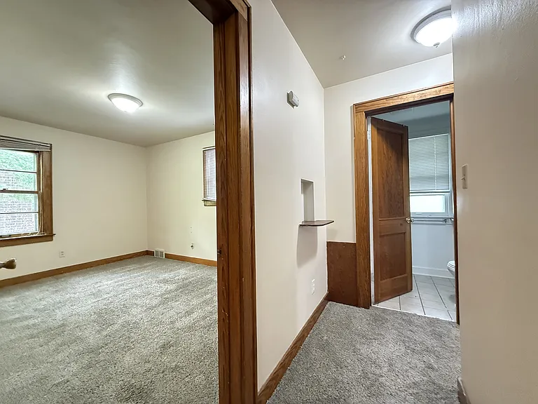 1514 Golden Ave — Photo 12