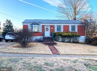 4816 Oxbow Rd, Rockville, MD 20852