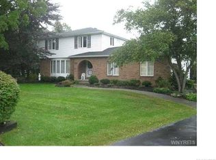 6130 Scherff Rd, Orchard Park, NY 14127