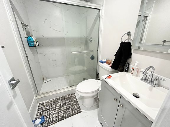5th image of 23 Mount Vernon St #3L