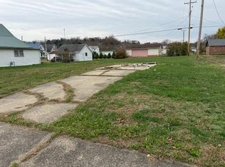 15 S Illinois Ave, Wellston, OH 45692