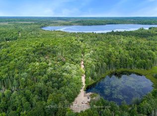 15 Lake St, Kearney, ON P0A 1M0