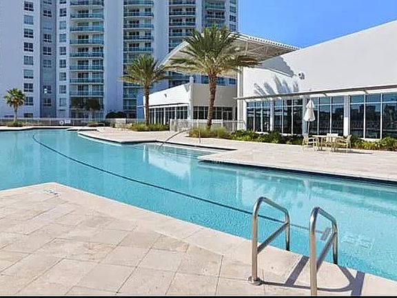 4th image of 231 Riverside Dr Unit 2310-1