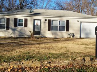 1912 SE 30th St, Topeka, KS 66605