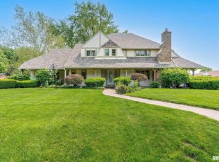 2025 E 47th St, Davenport, IA 52807