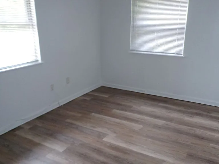 2335 NW 41st St — Photo 18