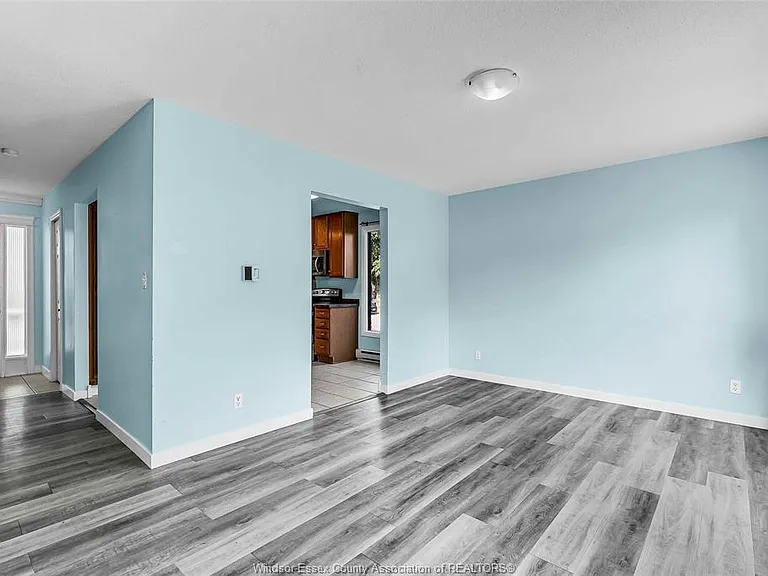 9015 Copperfield Ct — Photo 8