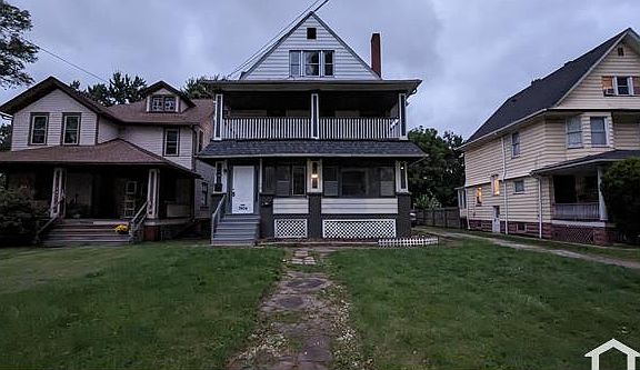 3rd image of 3404 Archwood Ave #3