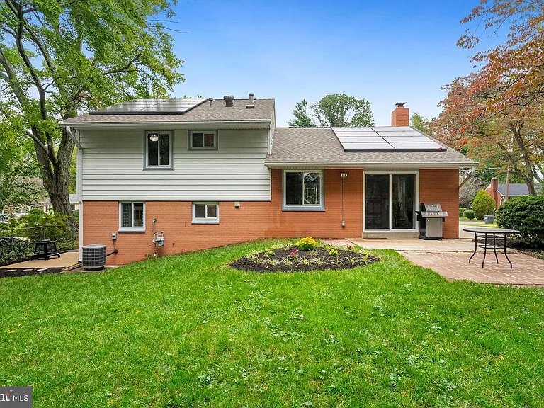 7717 Royston St — Photo 21