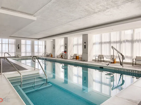 305 East 51st Street image 9 of 12