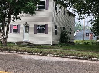 411 9th Ave E, Langdon, ND 58249