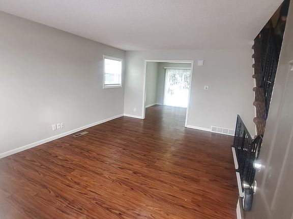 4th image of 9437-9443 Nieman Rd #9437