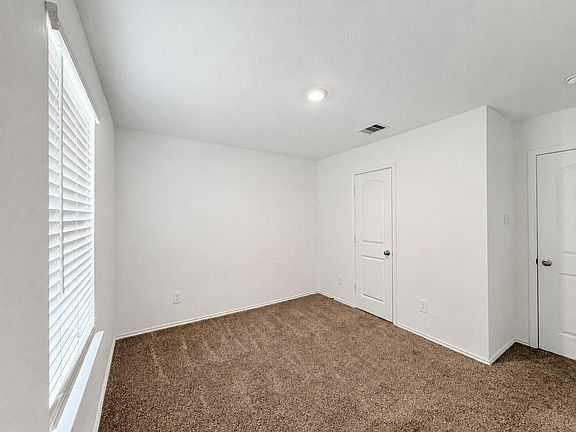 4th image of 21518 Corsica Cove Ct