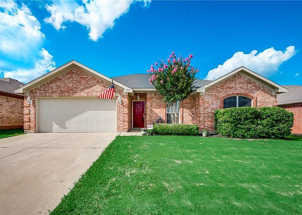 1st image of 307 Mesquite Hill Dr