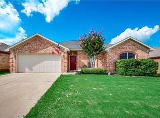 307 Mesquite Hill Dr, Arlington, TX 76002