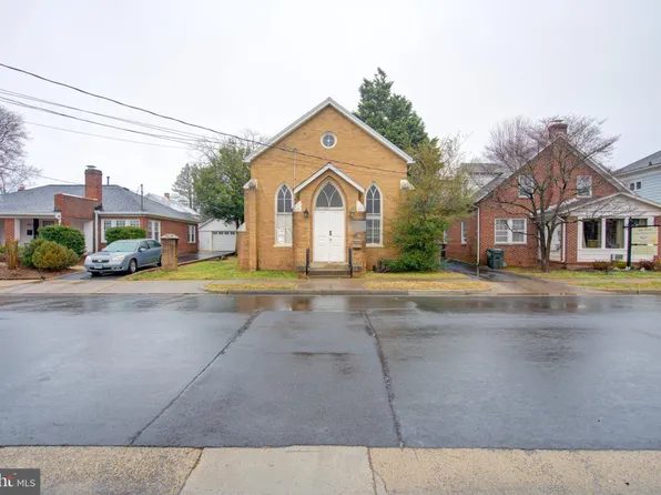 9319 West St, Manassas, VA 20110