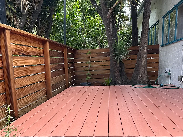 8268 Waring Ave — Photo 20