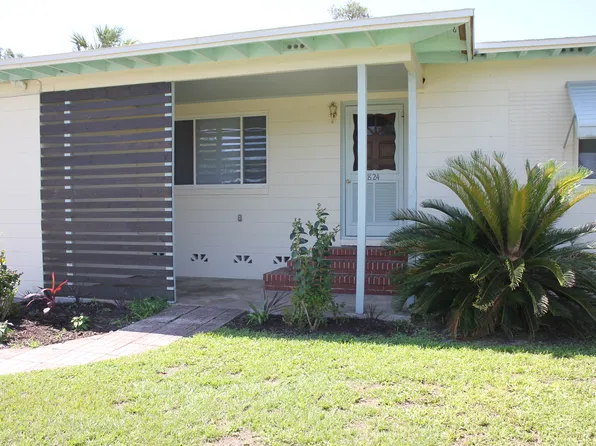 824 3rd Ave N, Jacksonville Beach, FL 32250