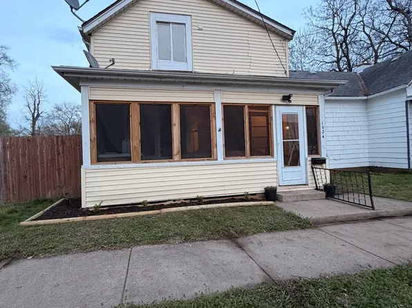 1024 S Warren St, Peoria, IL 61605