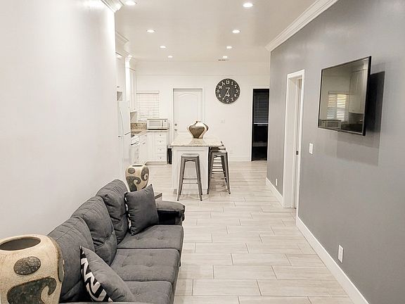 2nd image of 4556 Fisher St