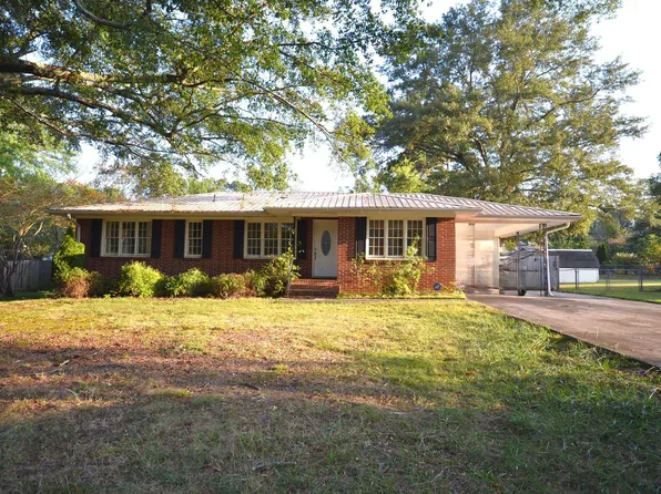 1611 Edgewood St NW, Cullman, AL 35055