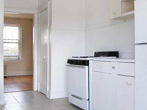 5137 W Windsor Ave APT 3E, Chicago, IL 60630