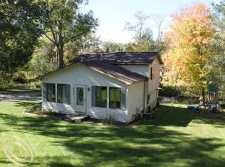 343 Blind Trl, White Lake, MI