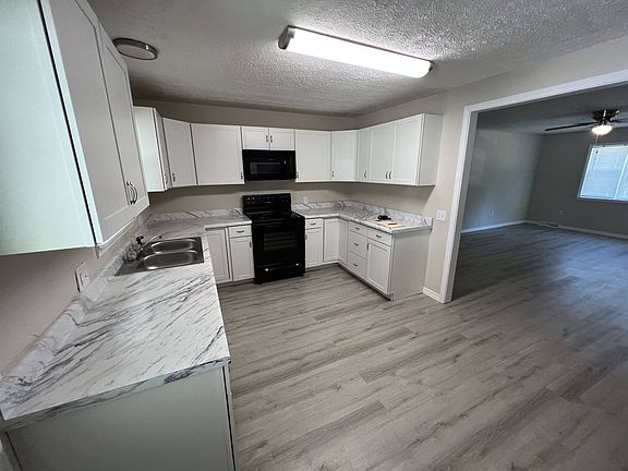 2nd image of 435-437 N George Ave