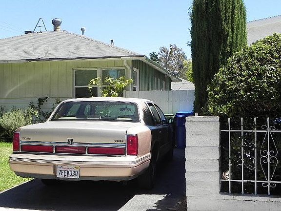 3rd image of 4758 Sunnyslope Ave
