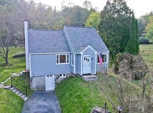 605 Berkshire Trl, Cummington, MA 01026