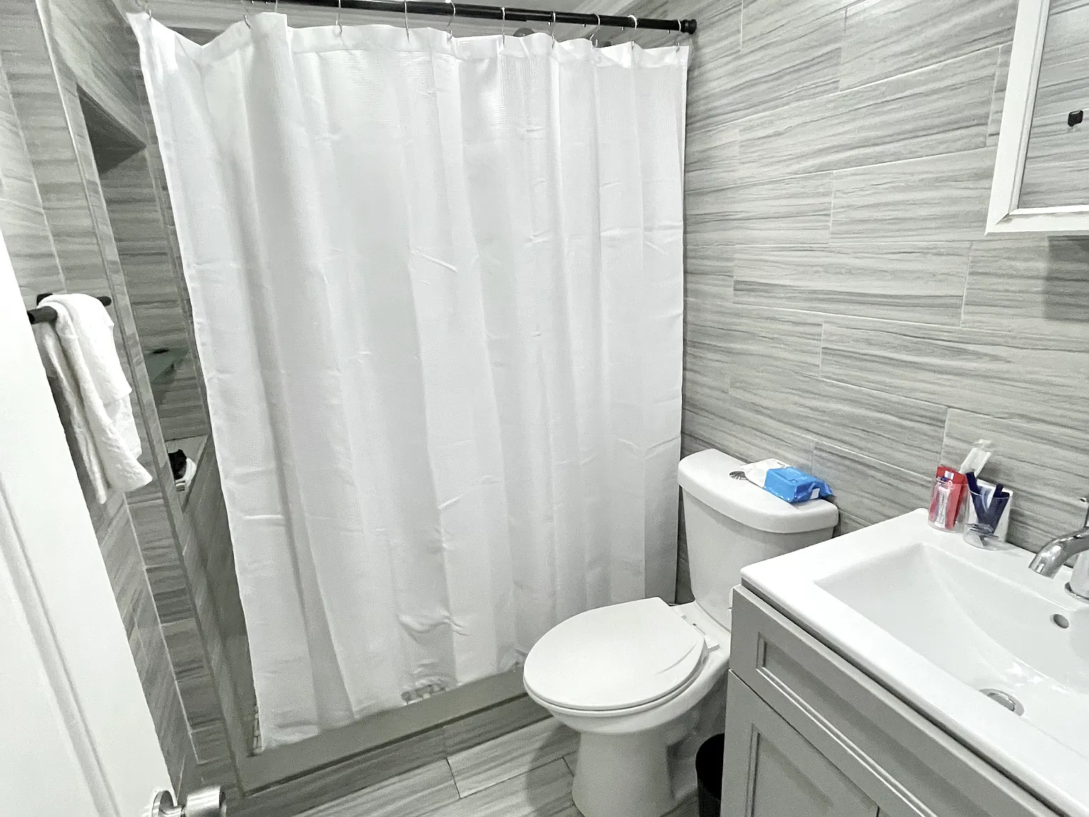 2 bed, $3,800 — Photo 2