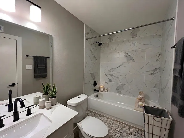 5403 1/2 William Holland Ave #114 — Photo 11