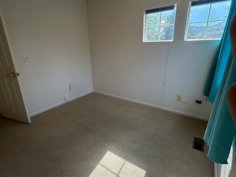 1325 N Ford St — Photo 33