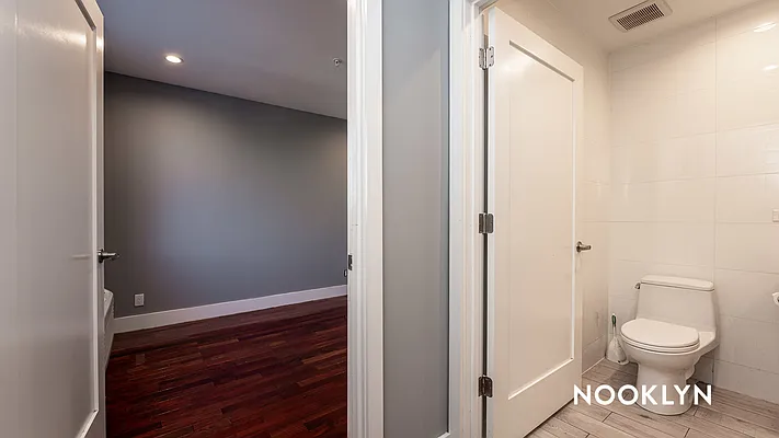 Rented by Nooklyn NYC LLC | media 16