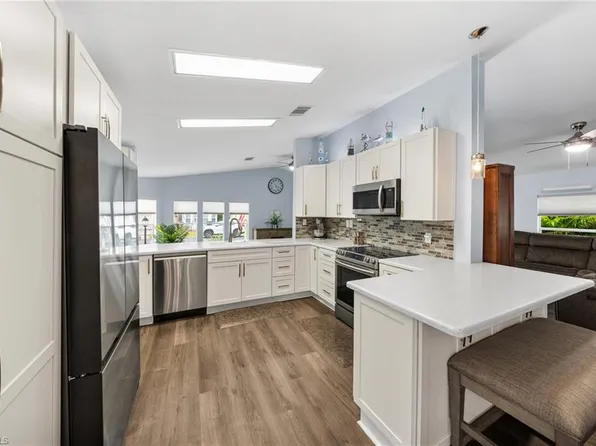 26821 Sammoset WAY, BONITA SPRINGS, FL 34135