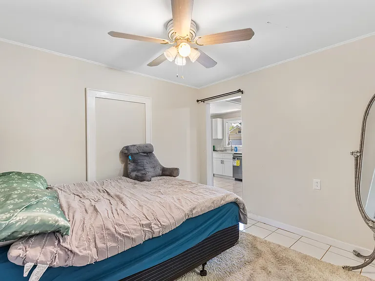 47 Lakeview Ter — Photo 12