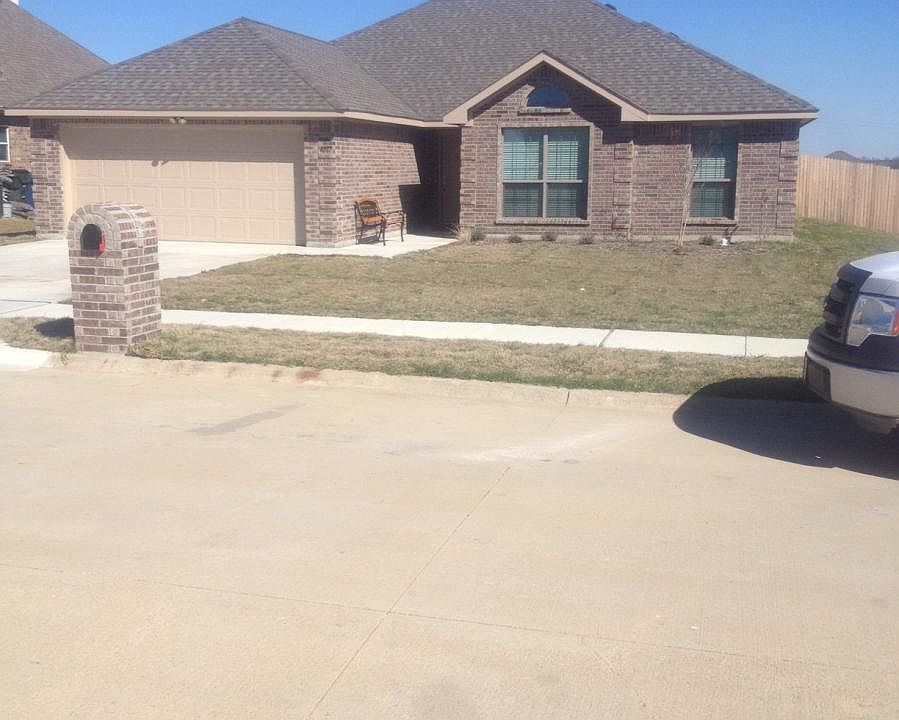 1st image of 4017 Wagon Wheel Dr