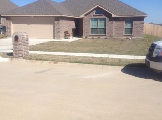 4017 Wagon Wheel Dr, Sanger, TX 76266
