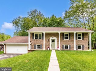 12312 Sherwood Forest Dr, Mount Airy, MD 21771