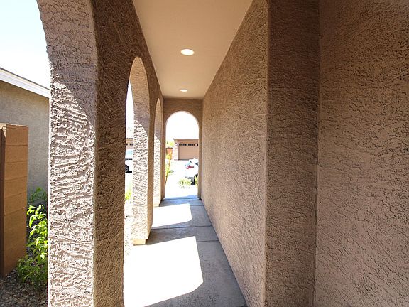 4th image of 1649 W La Mirada Dr