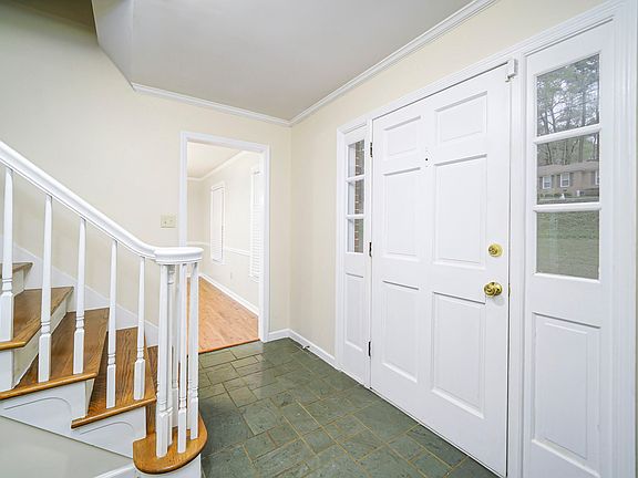 3rd image of 997 Campbellton Drive