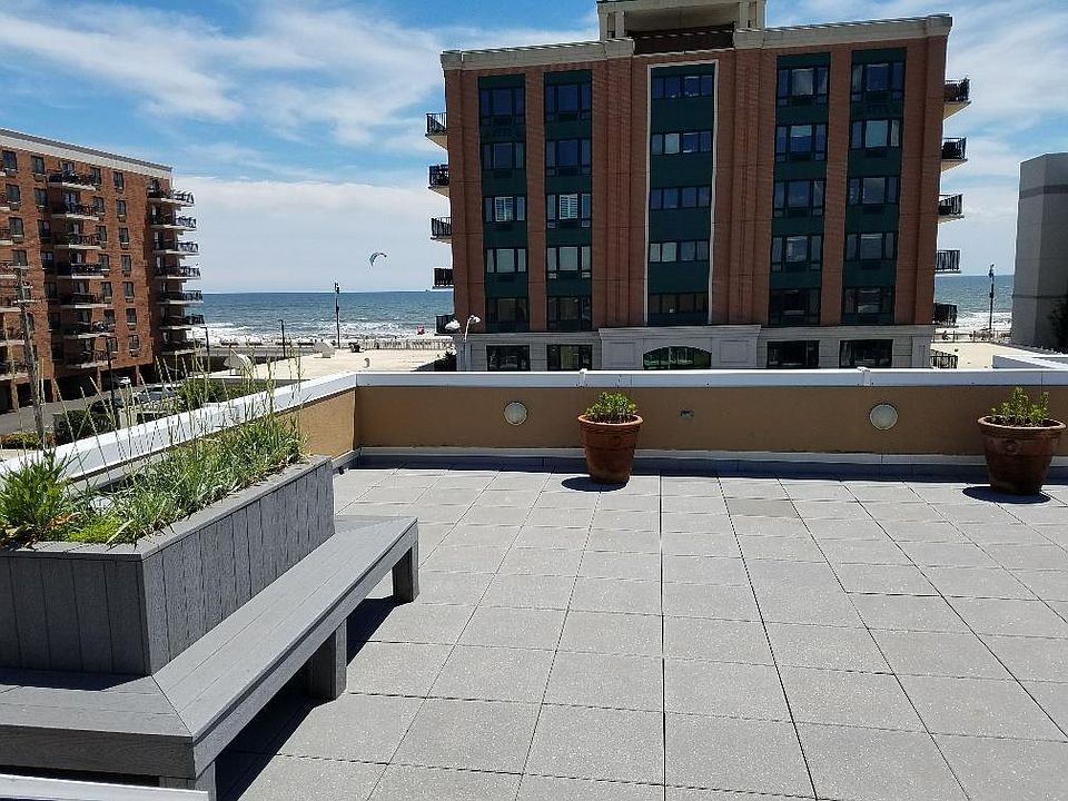 1st image of 255 W Broadway #302
